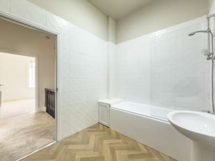 Bradford Road, Batley, Image 16