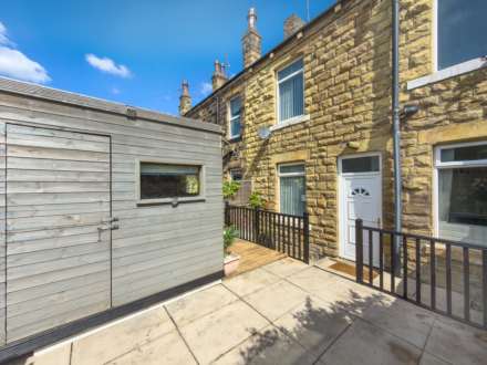 Bradford Road, Batley, Image 18