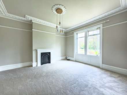 Bradford Road, Batley, Image 8