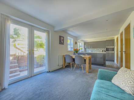 Greenacres Drive, Birstall, Image 9