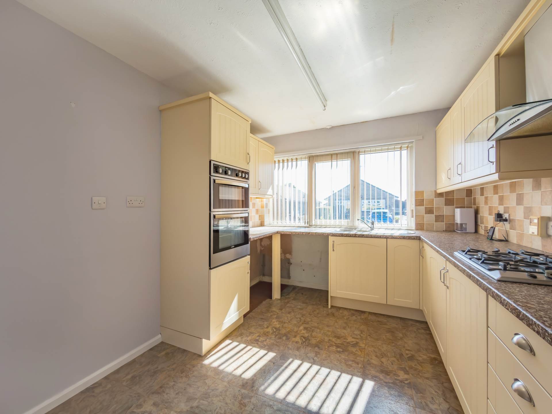 Shibden Drive, Carlinghow, Image 2