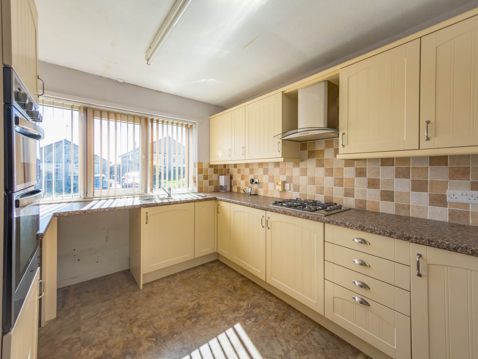 Shibden Drive, Carlinghow, Image 3
