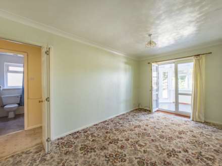 Shibden Drive, Carlinghow, Image 11