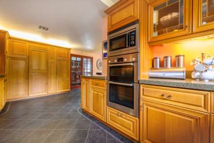 Wyke Lane, Oakenshaw, Image 10
