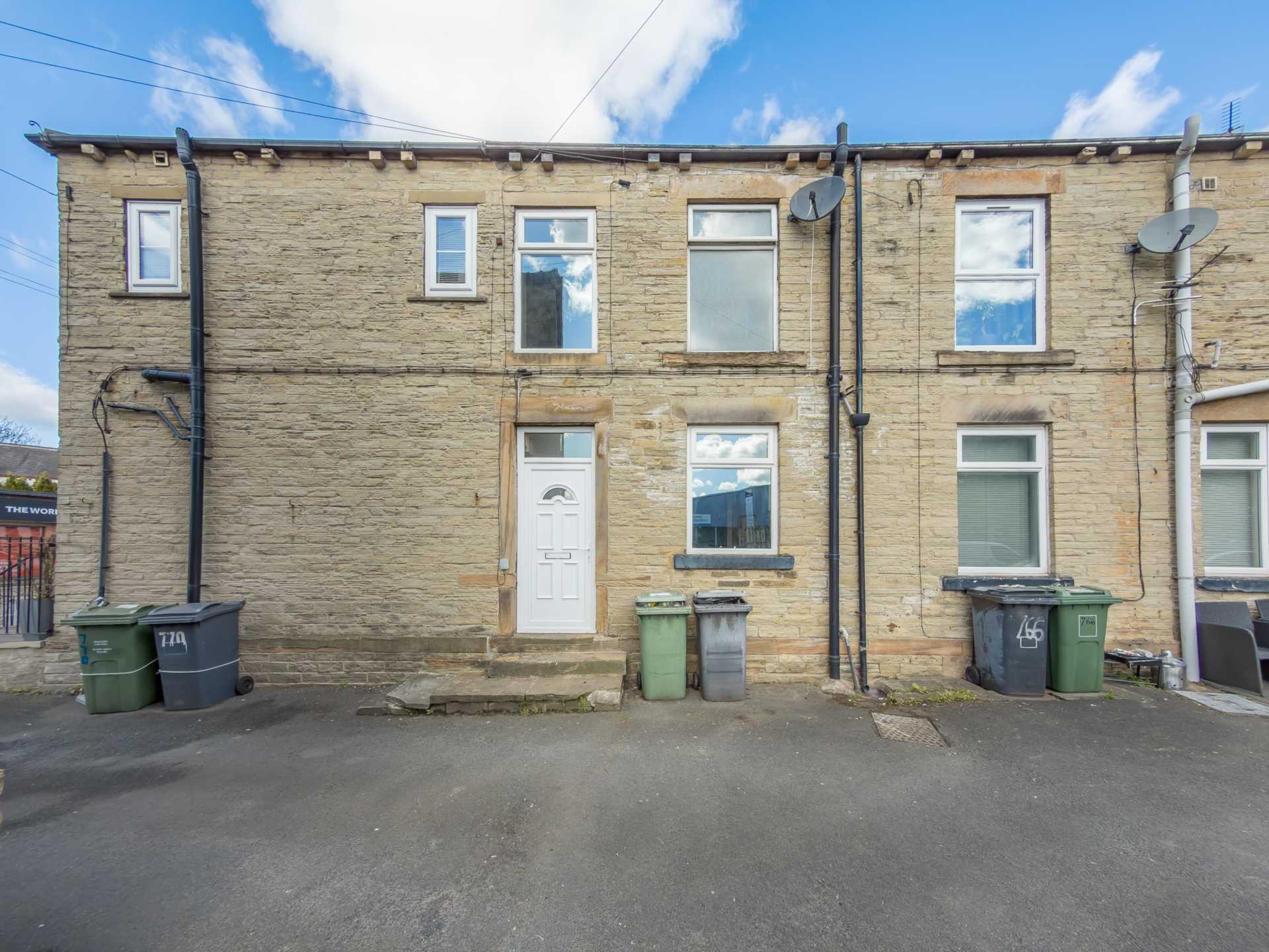 Bradford Road, Birstall, Image 1