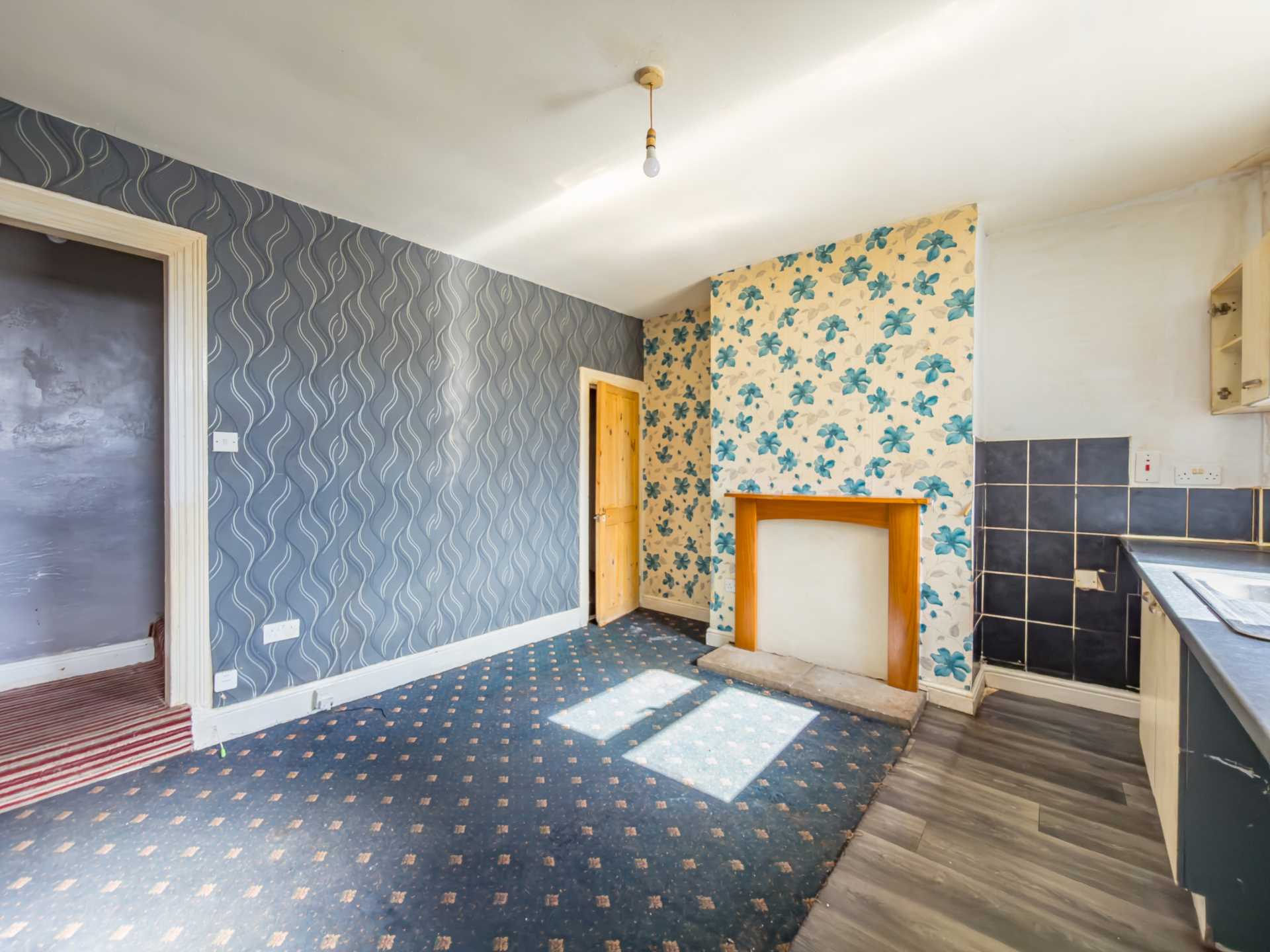 Bradford Road, Birstall, Image 4