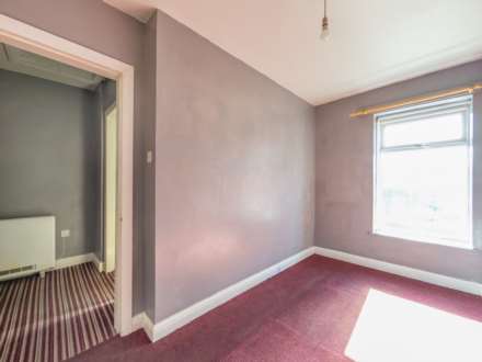 Bradford Road, Birstall, Image 8
