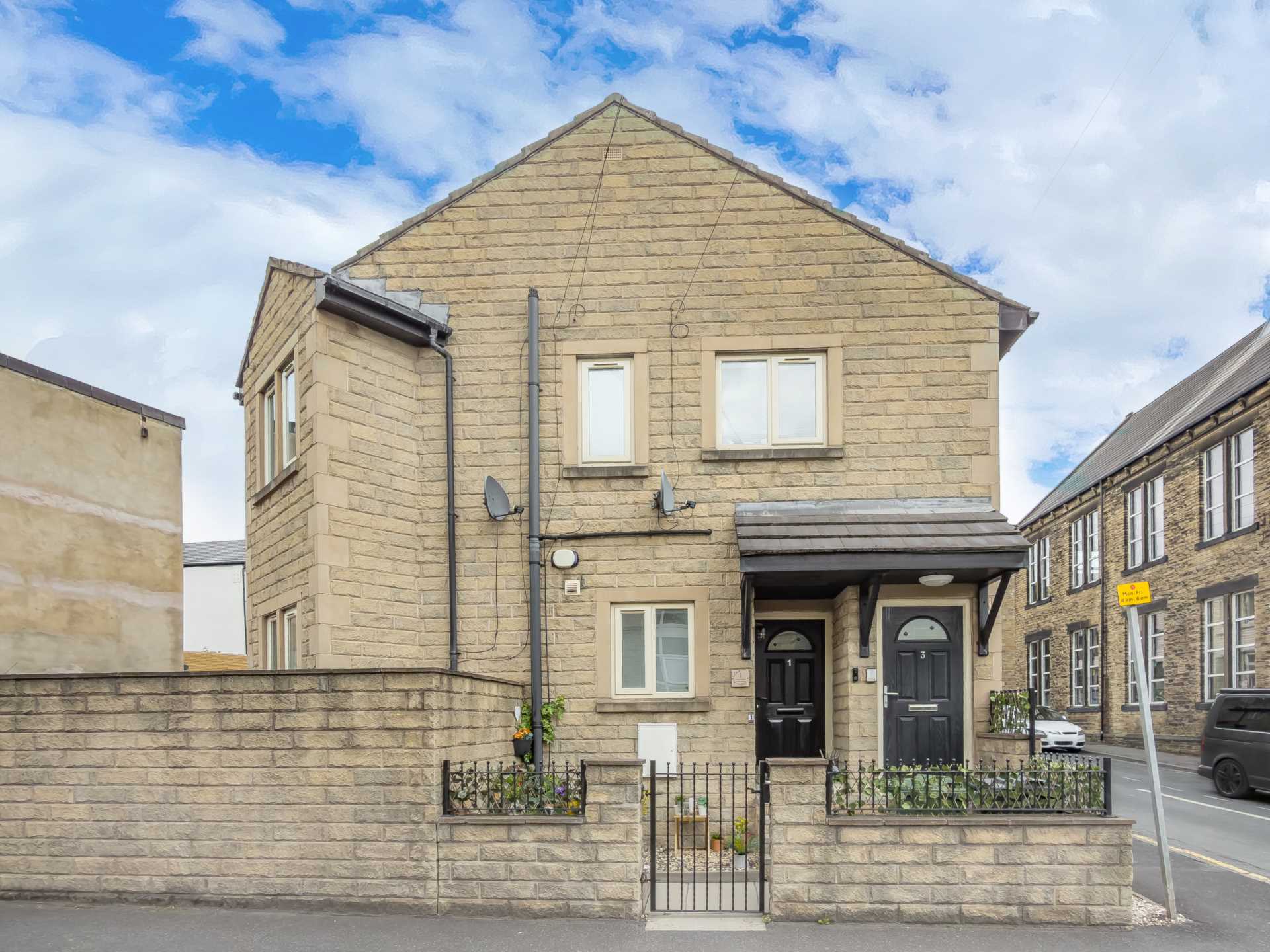 Chapel Mews, Heckmondwike, Image 1