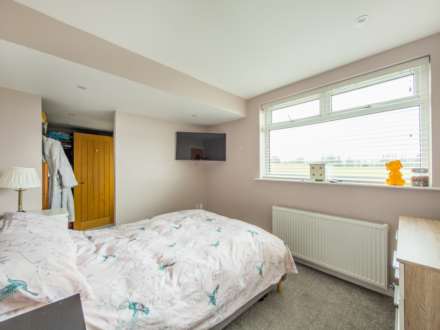 Carlinghow Lane, Batley, Image 17