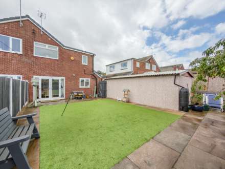 Carlinghow Lane, Batley, Image 26