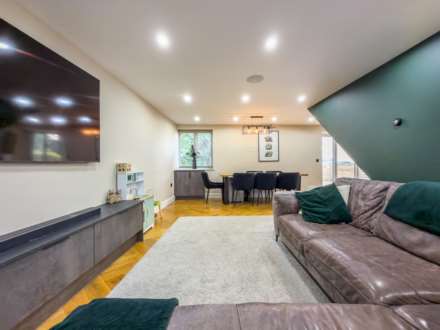 Oaks Road, Batley, Image 8