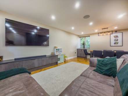 Oaks Road, Batley, Image 9