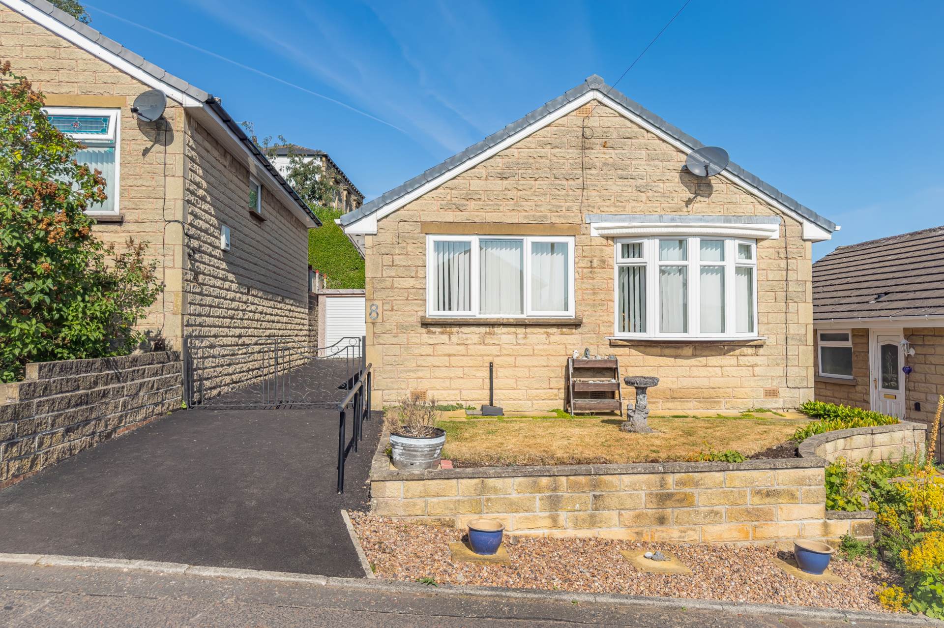 Shibden Drive, Batley, Image 1