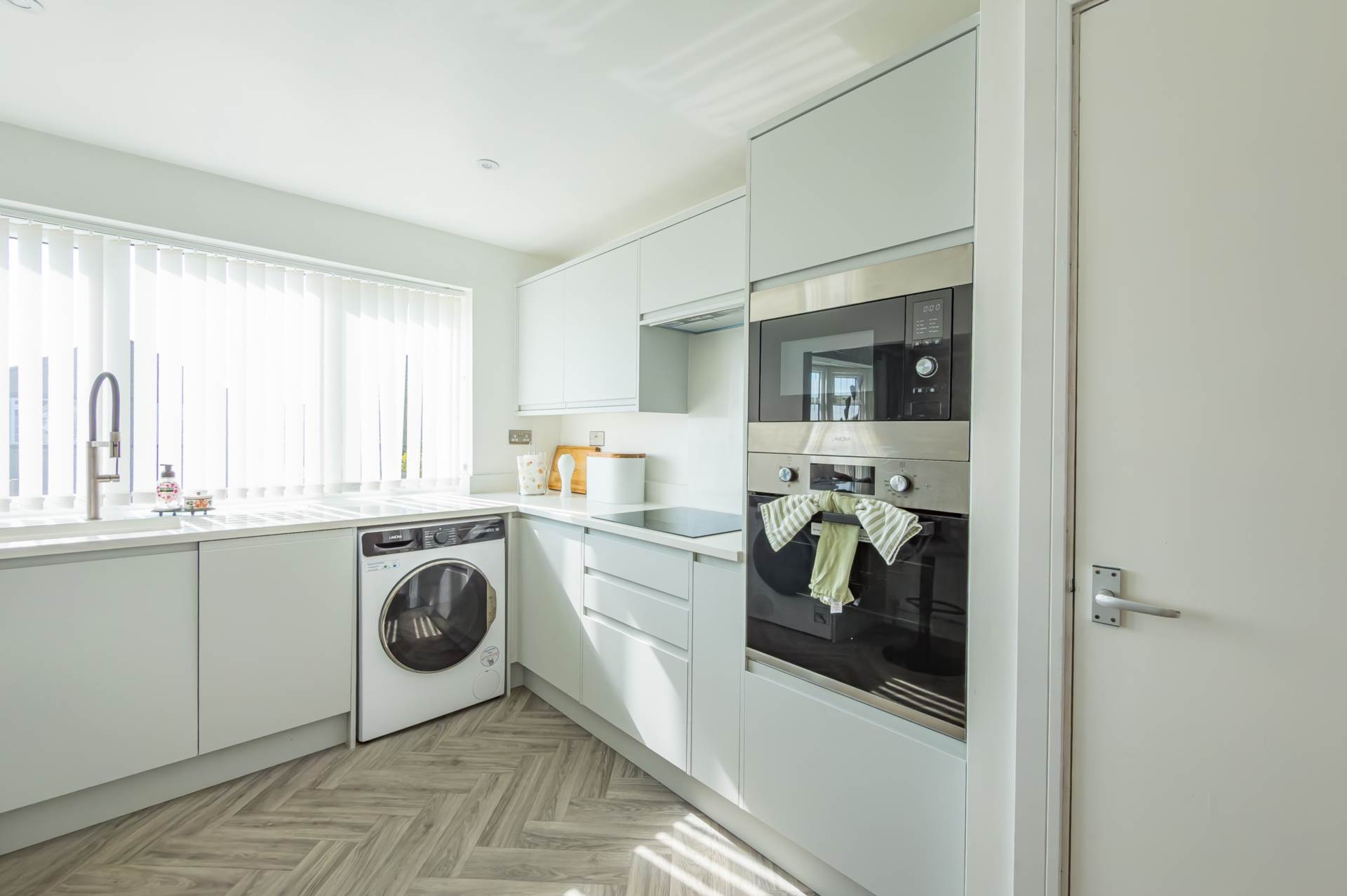 Shibden Drive, Batley, Image 3