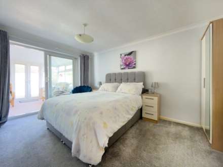 Shibden Drive, Batley, Image 7