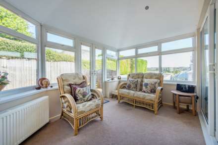 Shibden Drive, Batley, Image 9