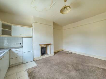Ealand Road, Batley, Image 3