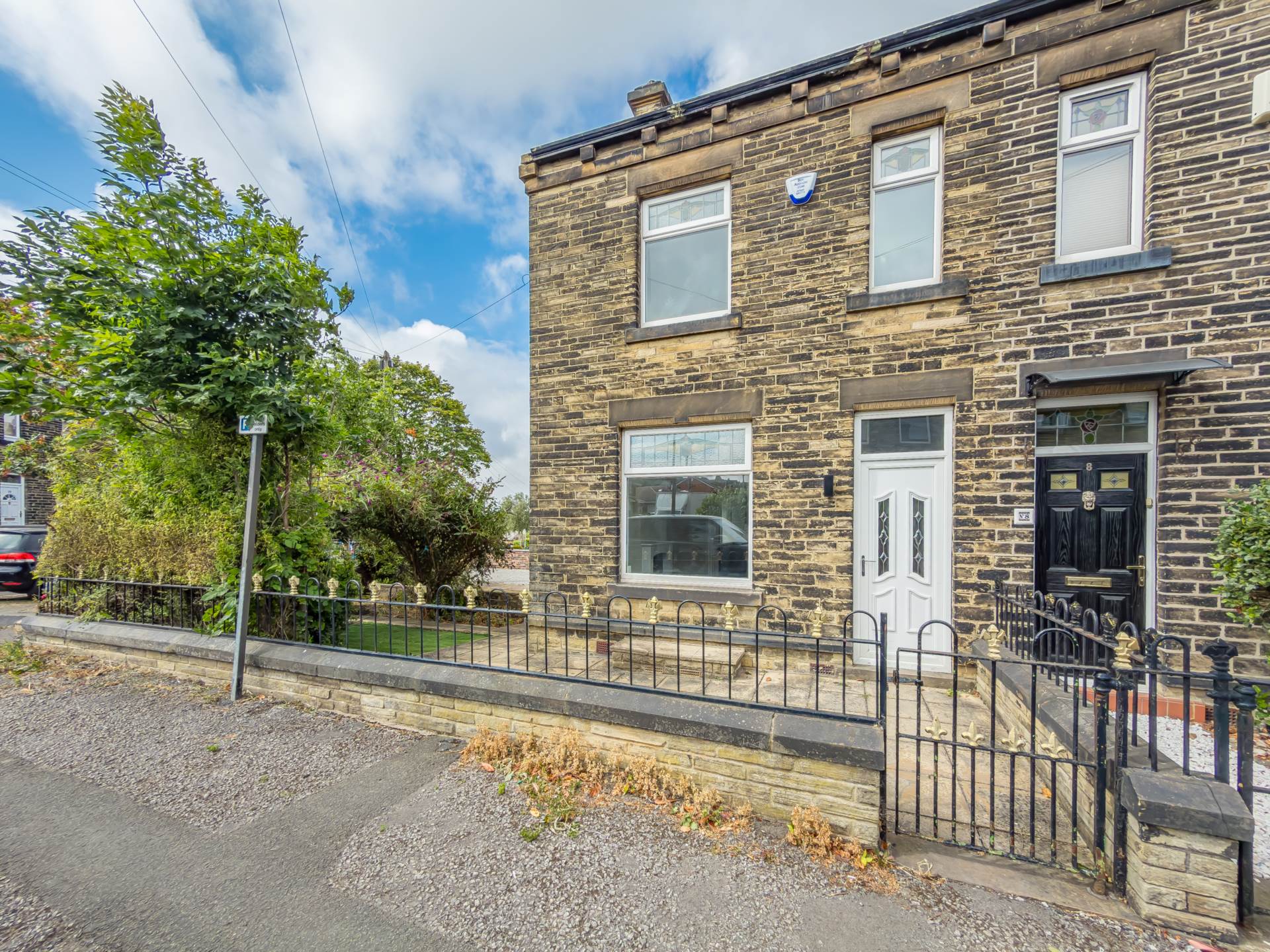 Grove Road, Heckmondwike, Image 1