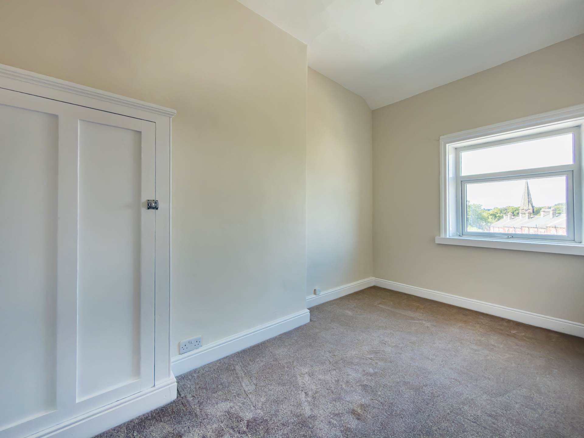 Grove Road, Heckmondwike, Image 12