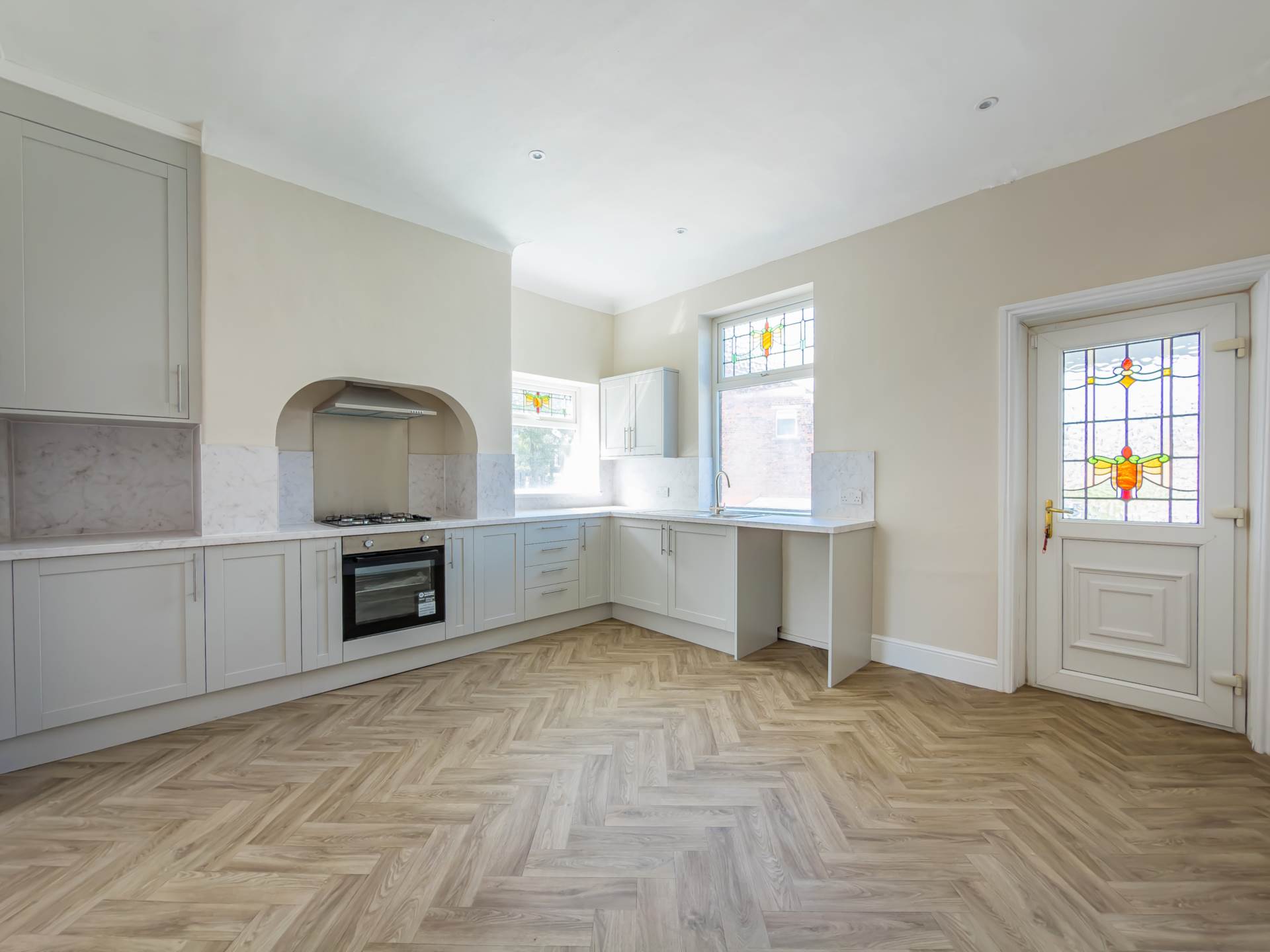 Grove Road, Heckmondwike, Image 4