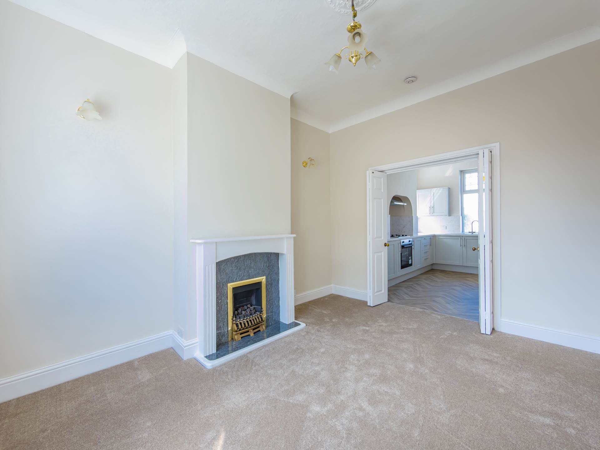 Grove Road, Heckmondwike, Image 7