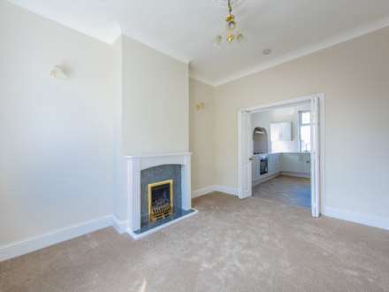 Grove Road, Heckmondwike, Image 7