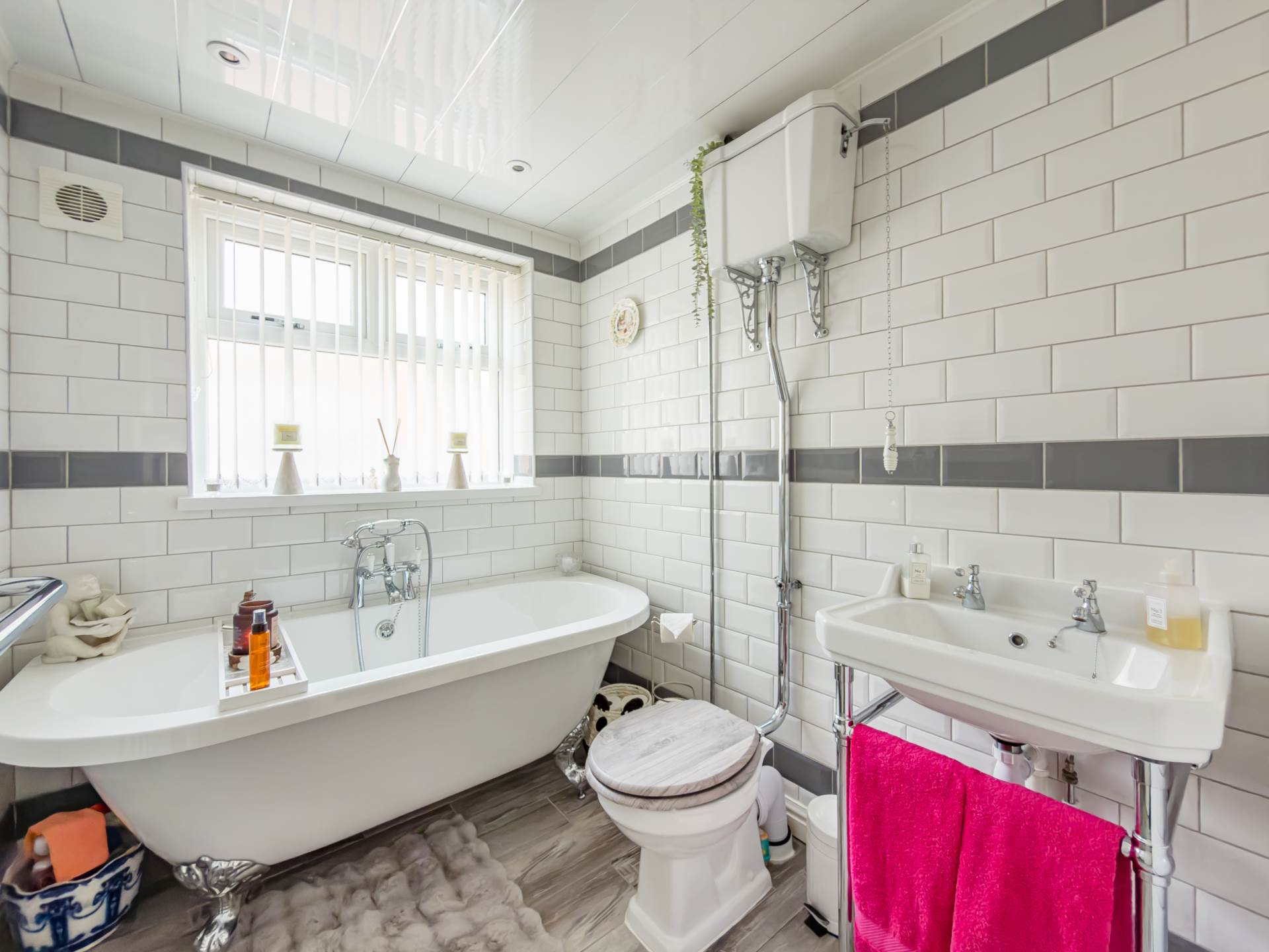 White Lee Road, Batley, Image 12