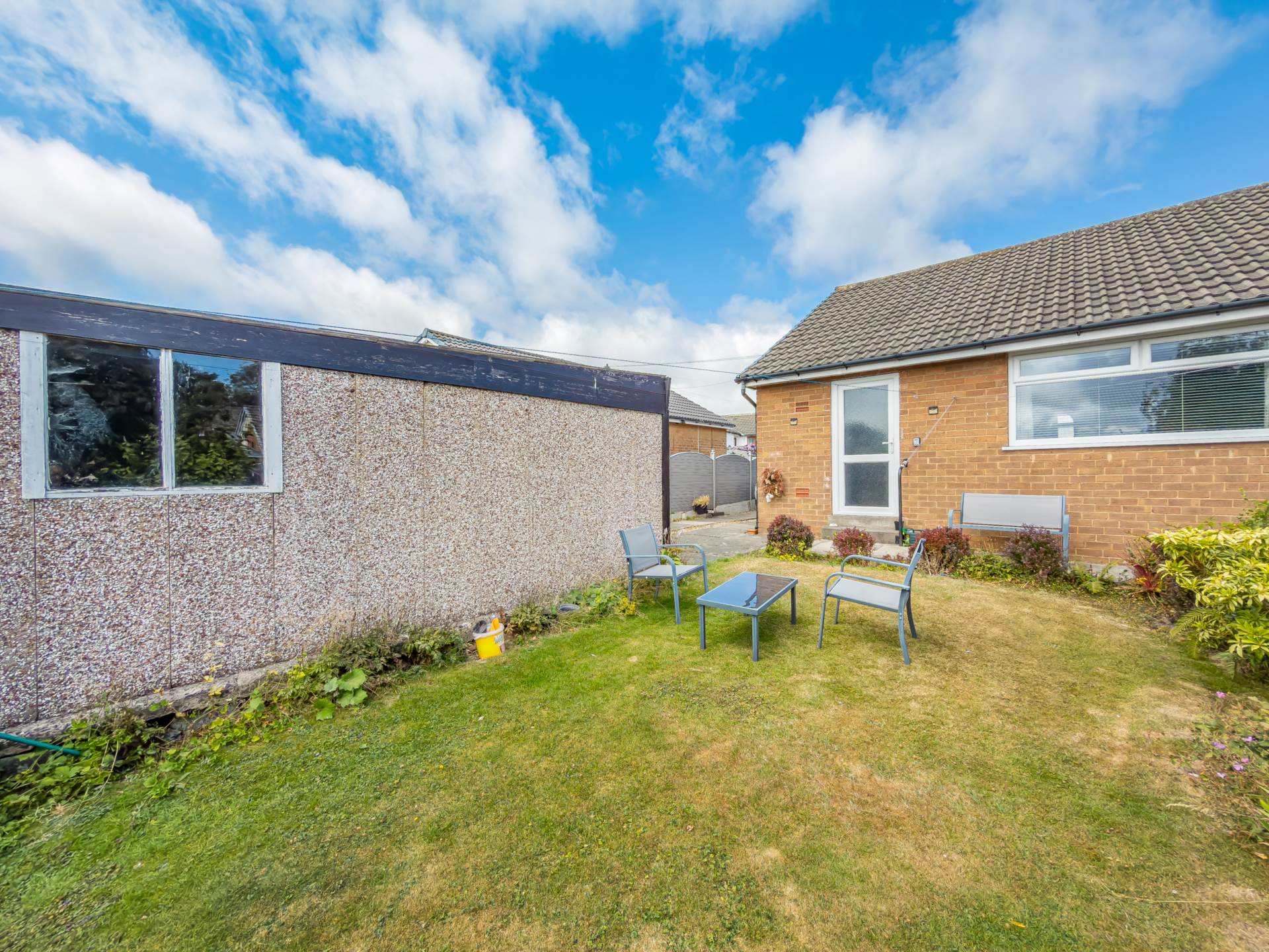 Chevins Close, Birstall, Image 12
