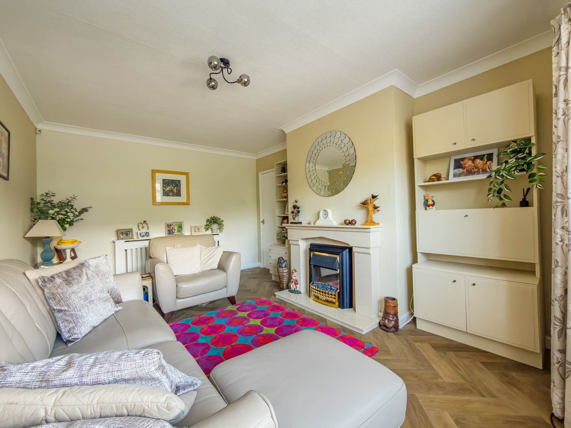 Chevins Close, Birstall, Image 4