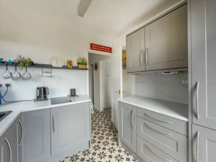 Chevins Close, Birstall, Image 2