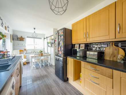 Leyland Road, Batley, Image 2