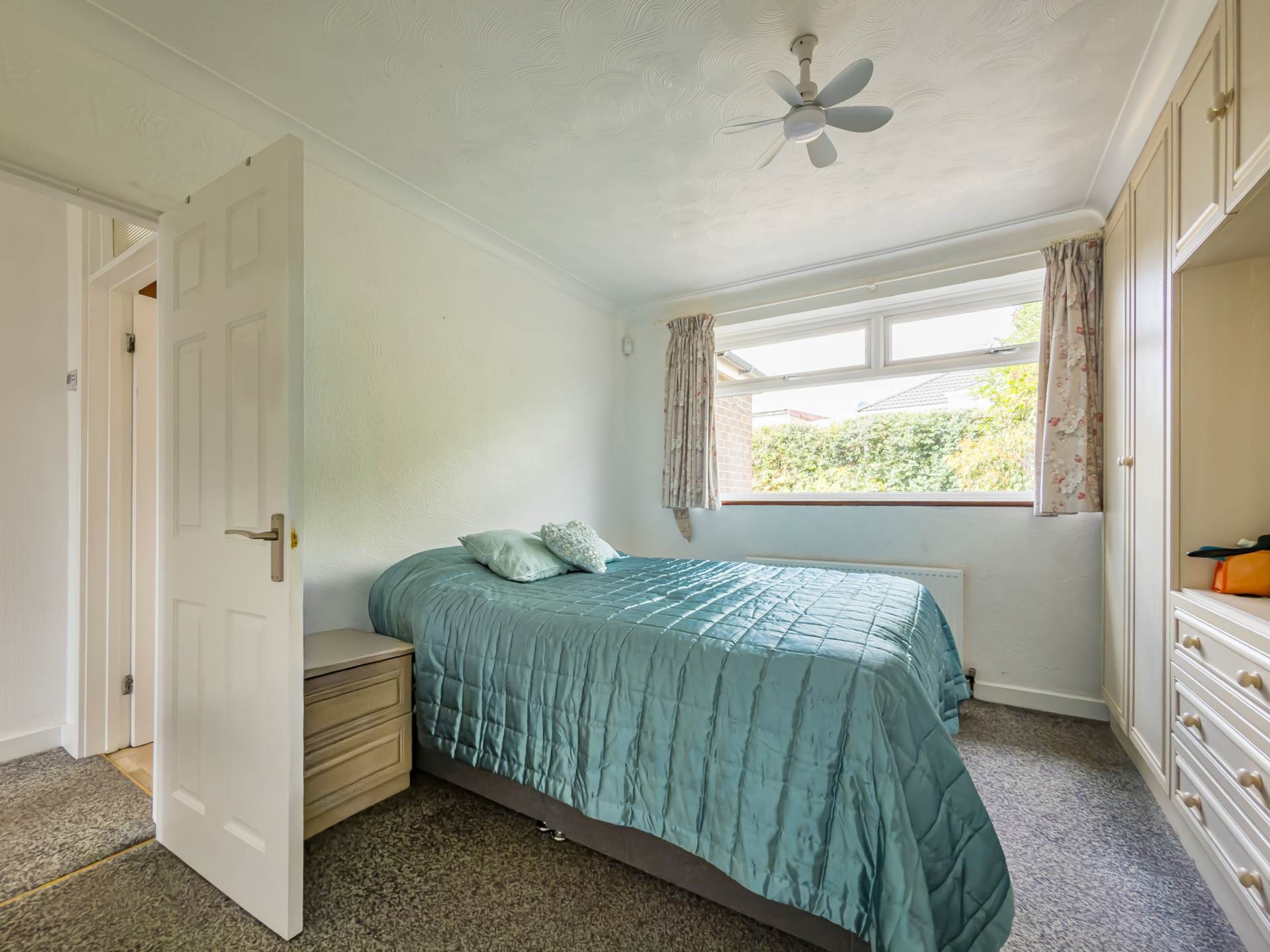Redhill Avenue, Tingley, Image 11
