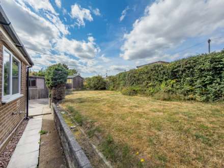 Redhill Avenue, Tingley, Image 17