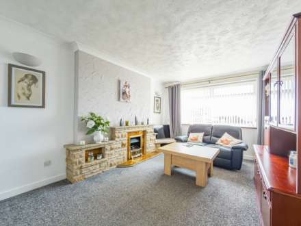 Redhill Avenue, Tingley, Image 7