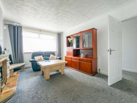Redhill Avenue, Tingley, Image 8