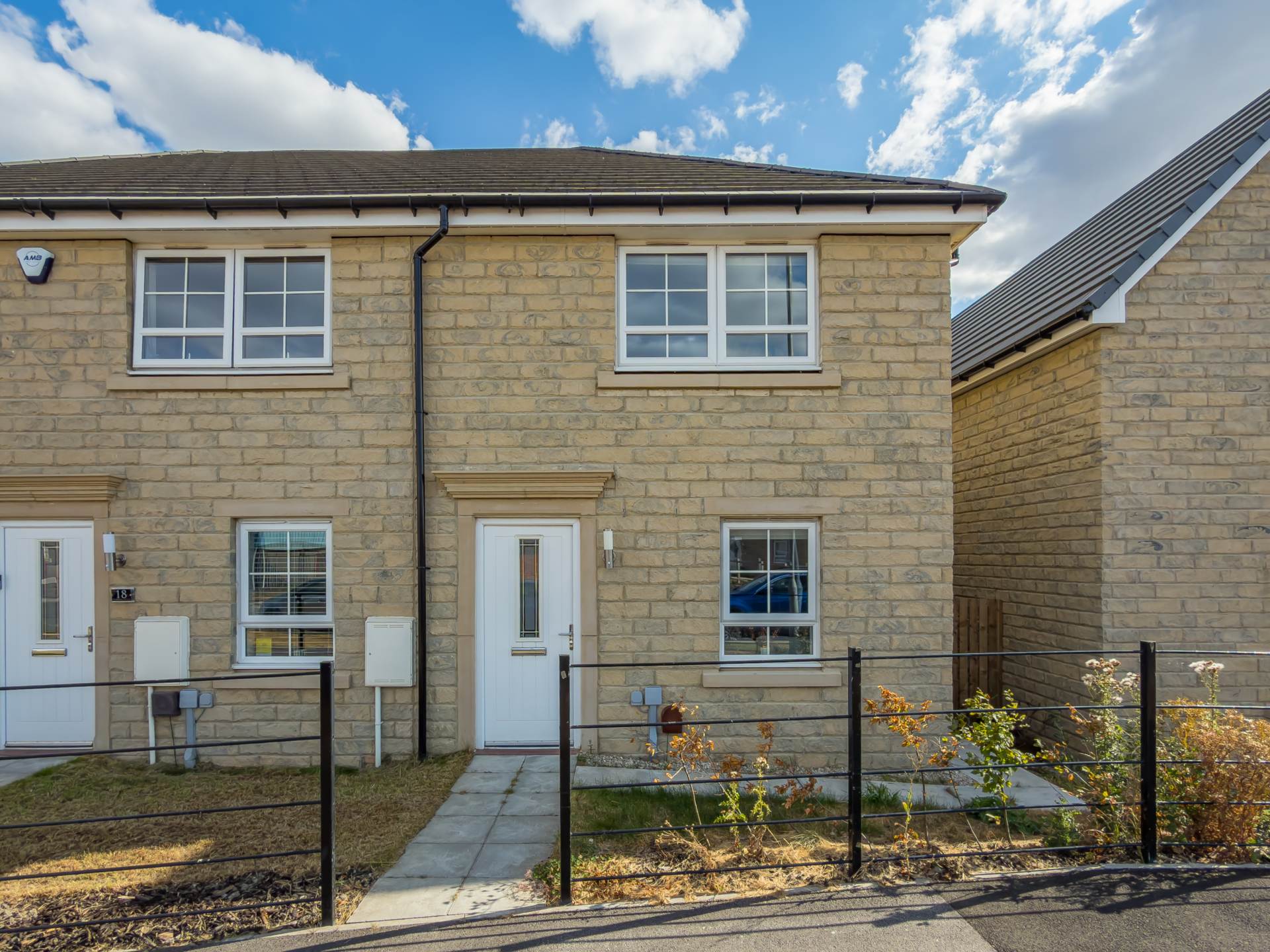 Brambling Avenue, Dewsbury, Image 2