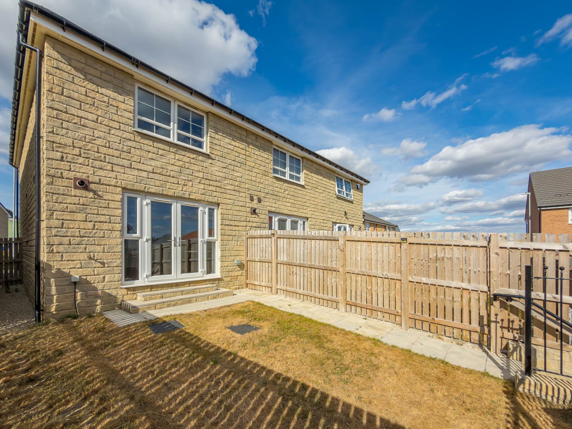 Brambling Avenue, Dewsbury, Image 20