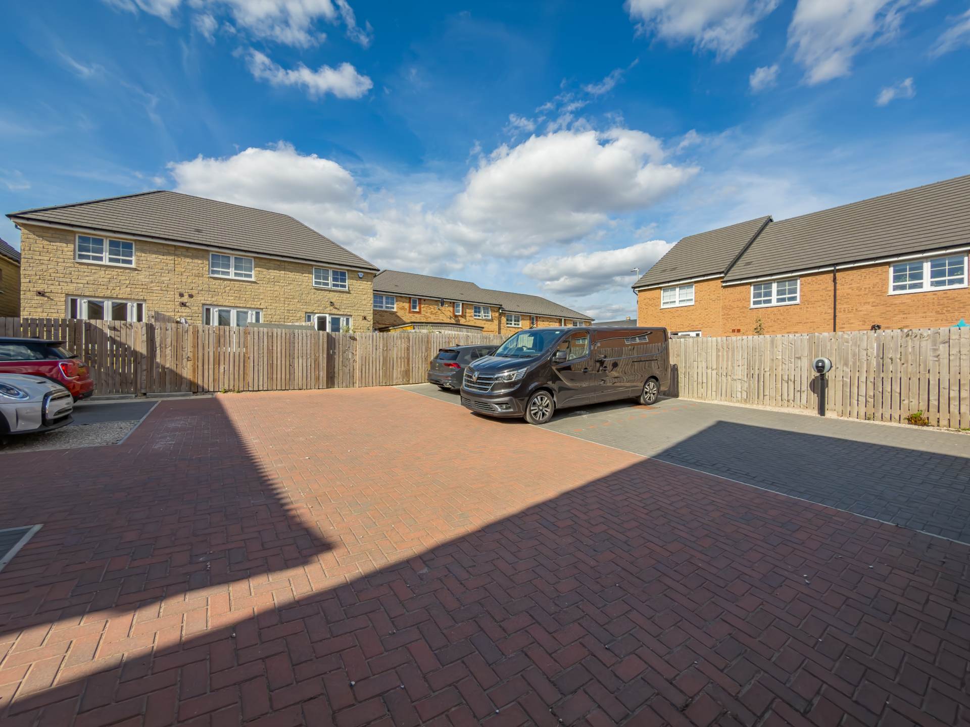 Brambling Avenue, Dewsbury, Image 23