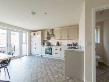 Brambling Avenue, Dewsbury, Image 6