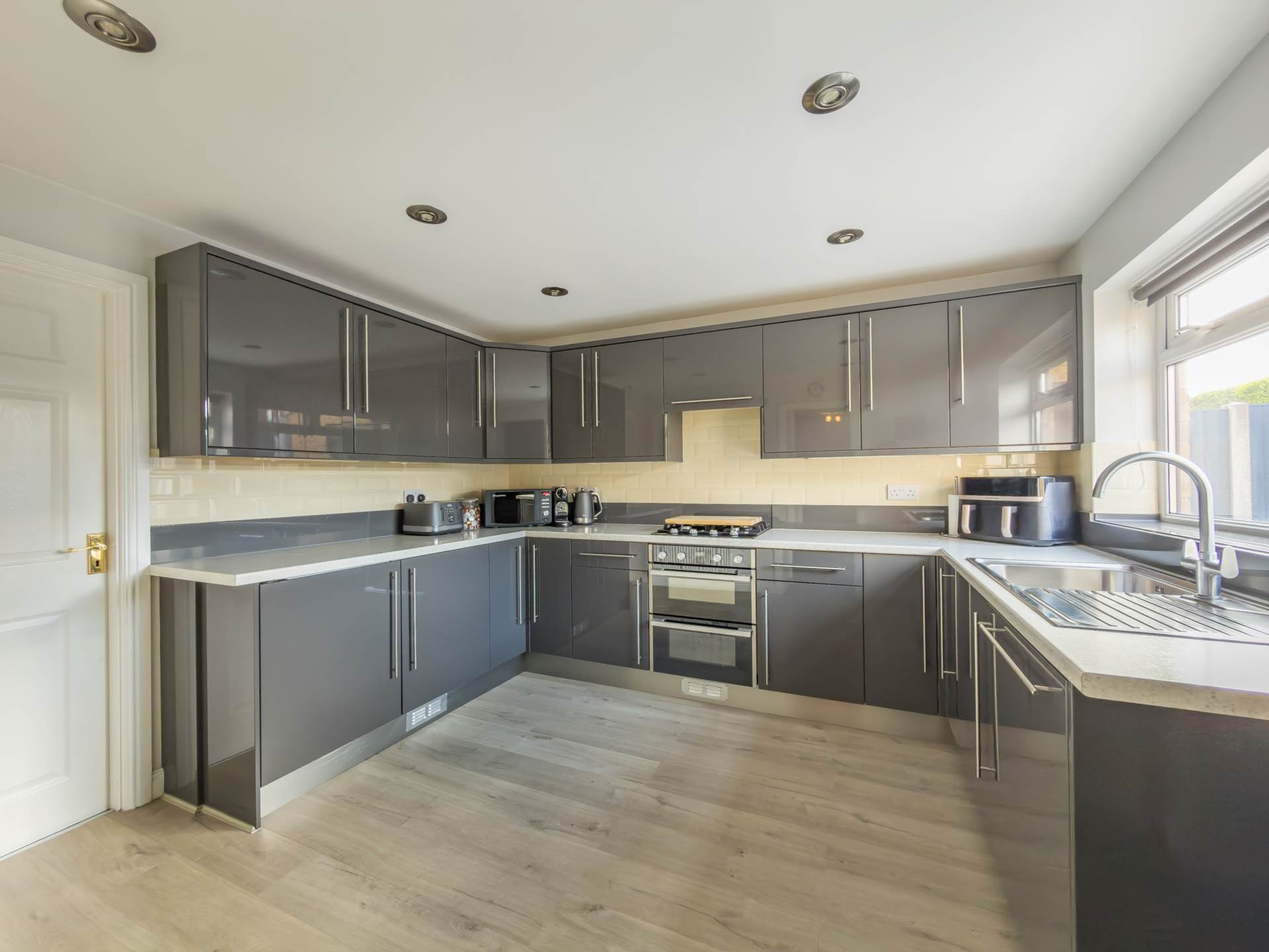 White Lee Side, Heckmondwike, Image 2