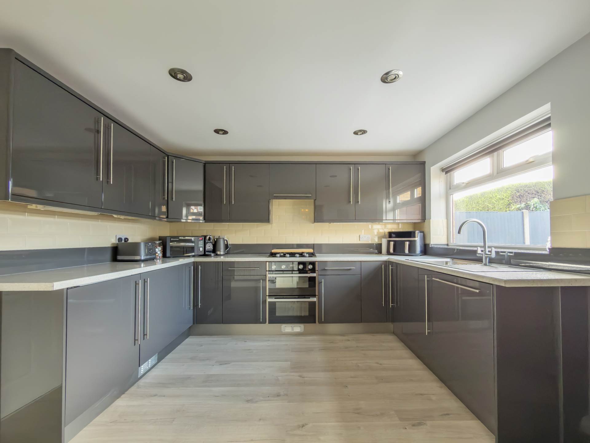 White Lee Side, Heckmondwike, Image 3