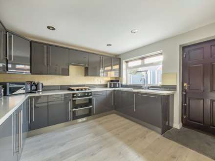 White Lee Side, Heckmondwike, Image 4