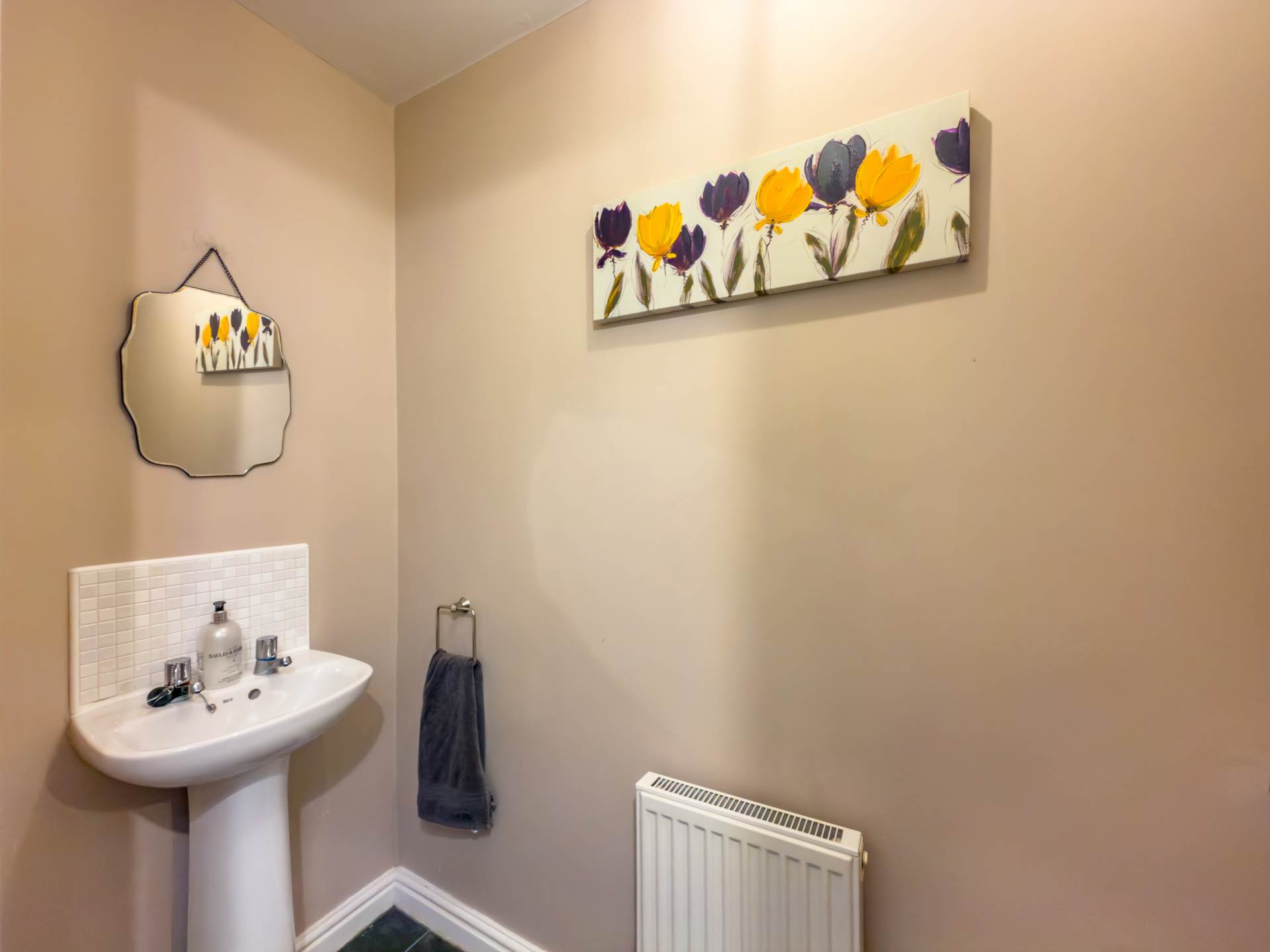 Ringshaw Drive, Cleckheaton, Image 2