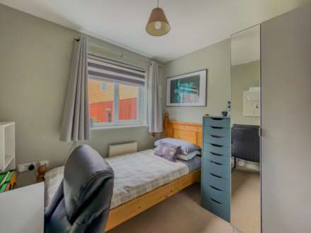 Ringshaw Drive, Cleckheaton, Image 3
