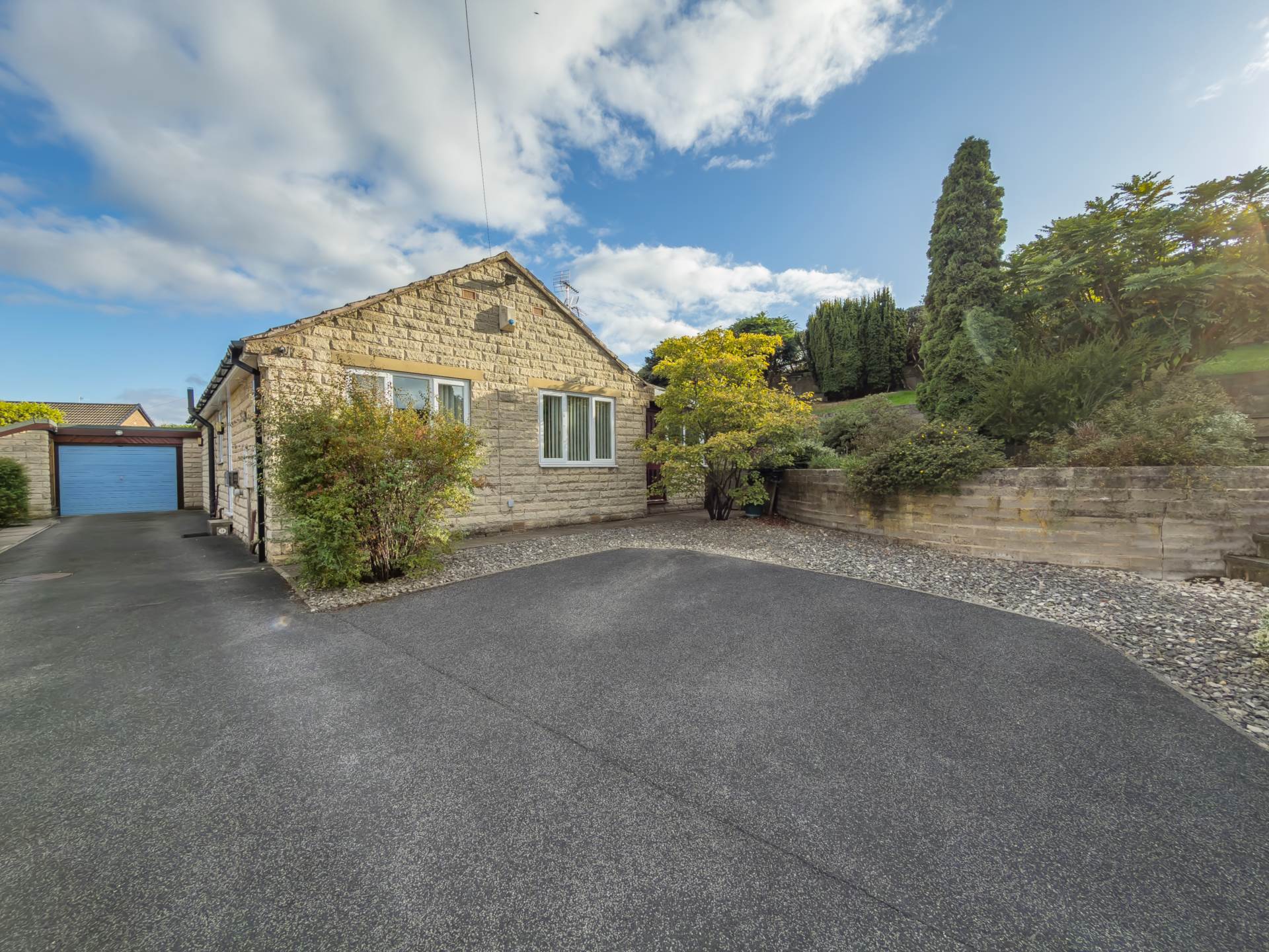 Oakwell Avenue, Batley, Image 1