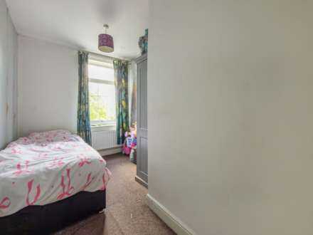 Bradford Road, Birstall, Image 11