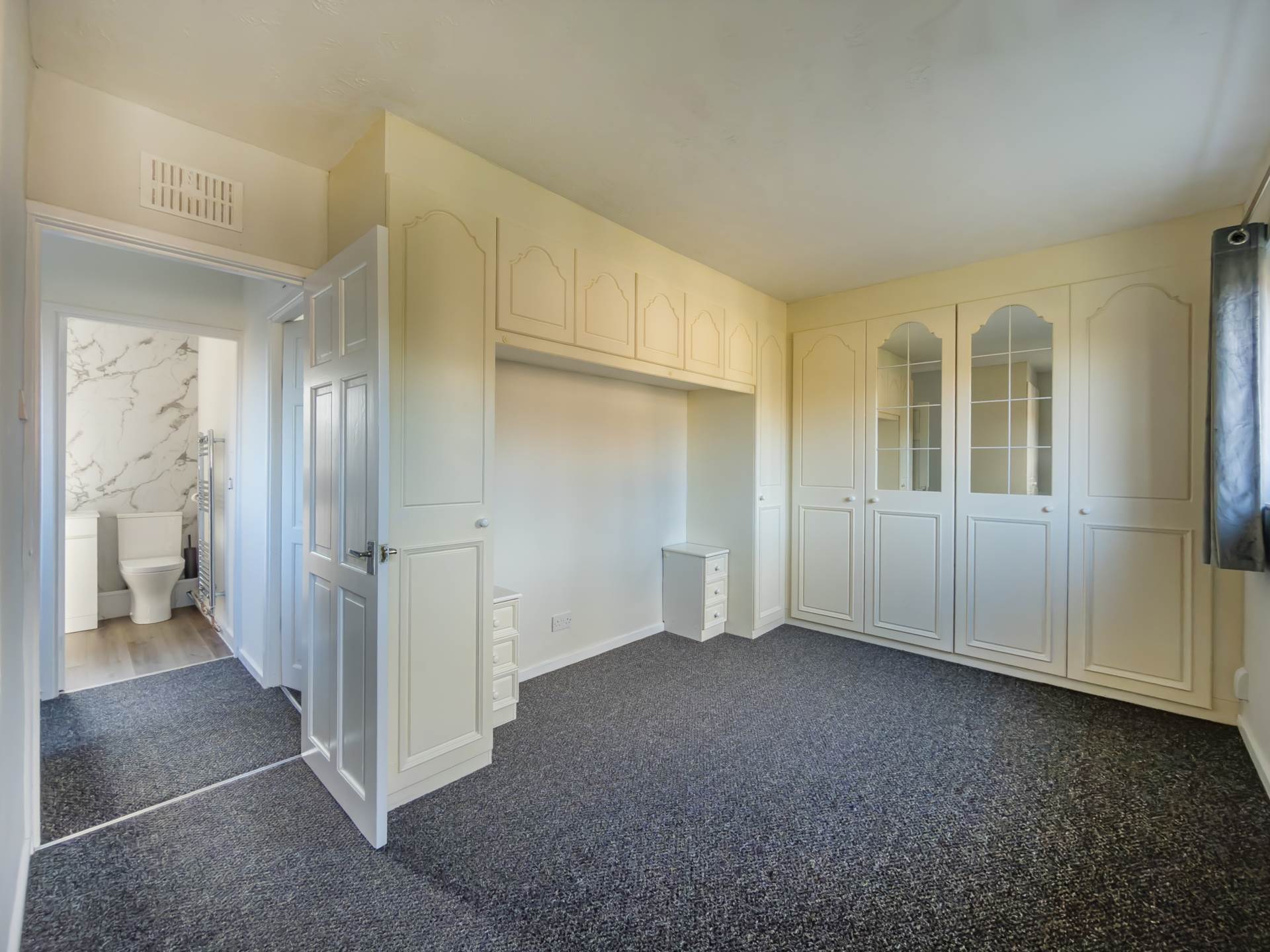 Ings Crescent, Dewsbury, Image 13