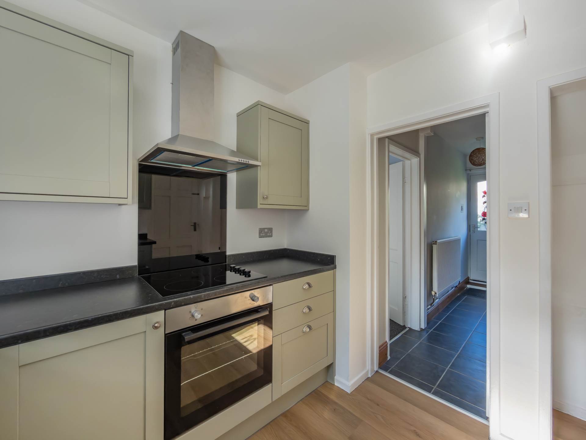 Ings Crescent, Dewsbury, Image 2