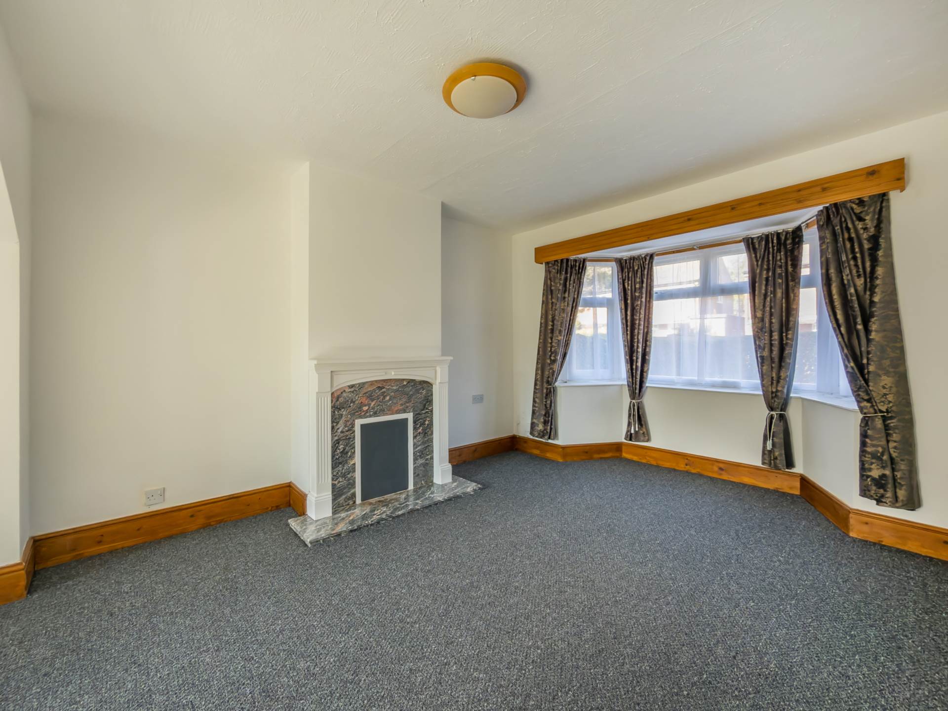 Ings Crescent, Dewsbury, Image 8
