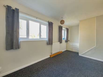 Ings Crescent, Dewsbury, Image 12